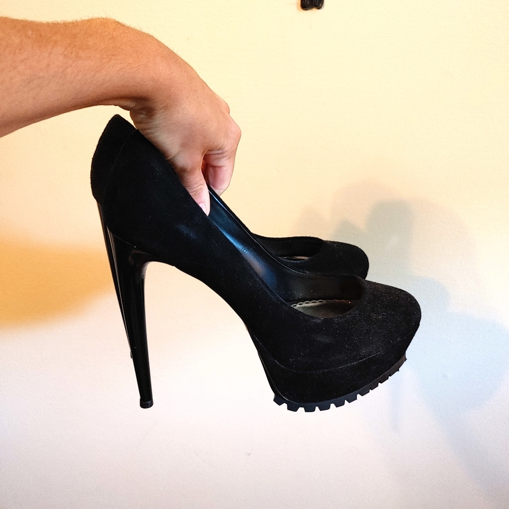 New bebe heels
